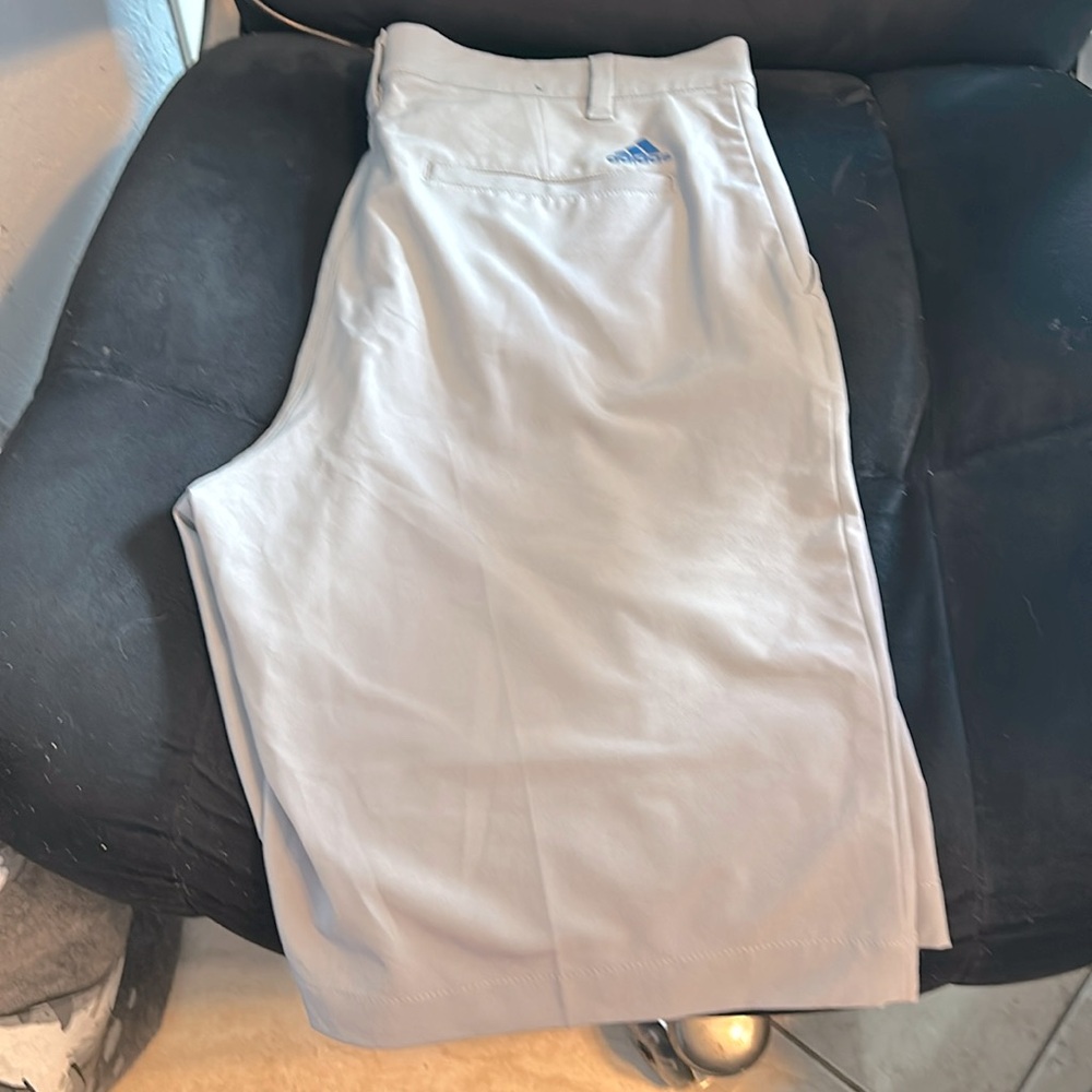 Men’s Adidas short size 32